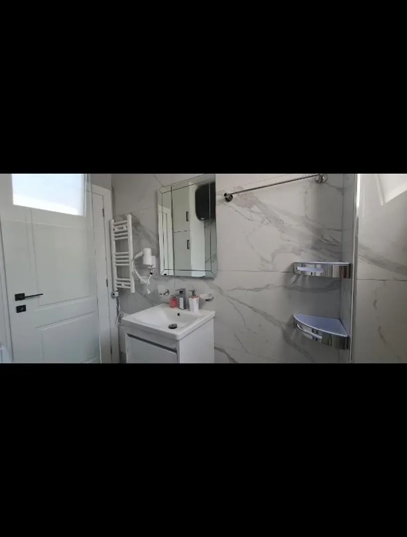 Apartment Abla'S Sweet Home Tirana